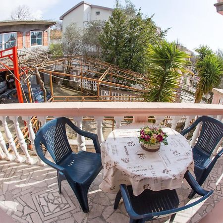 Guest House Almond Bečići Dış mekan fotoğraf