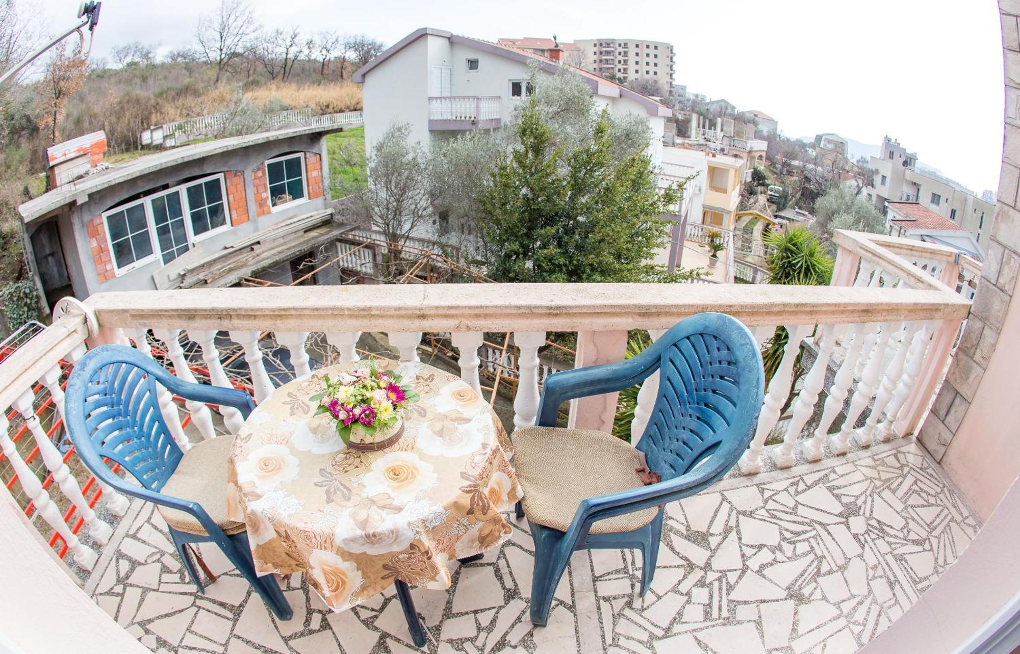 Guest House Almond Bečići Dış mekan fotoğraf
