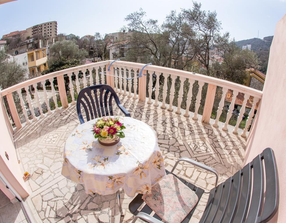 Guest House Almond Bečići Dış mekan fotoğraf