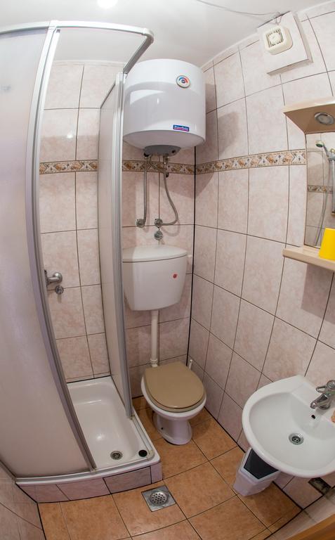 Guest House Almond Bečići Dış mekan fotoğraf