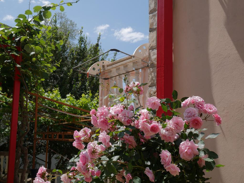 Guest House Almond Bečići Dış mekan fotoğraf